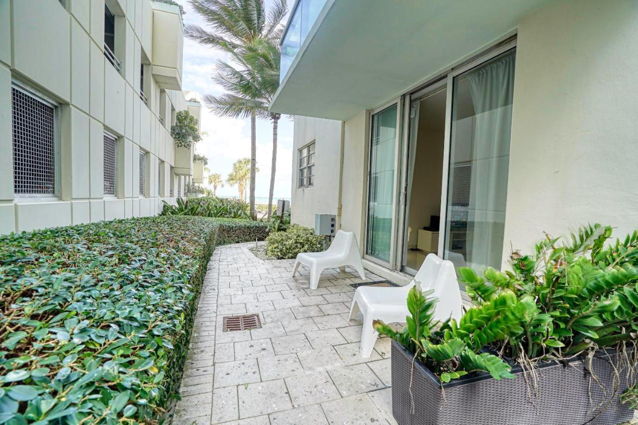 Hollywood Condo Exterior photo